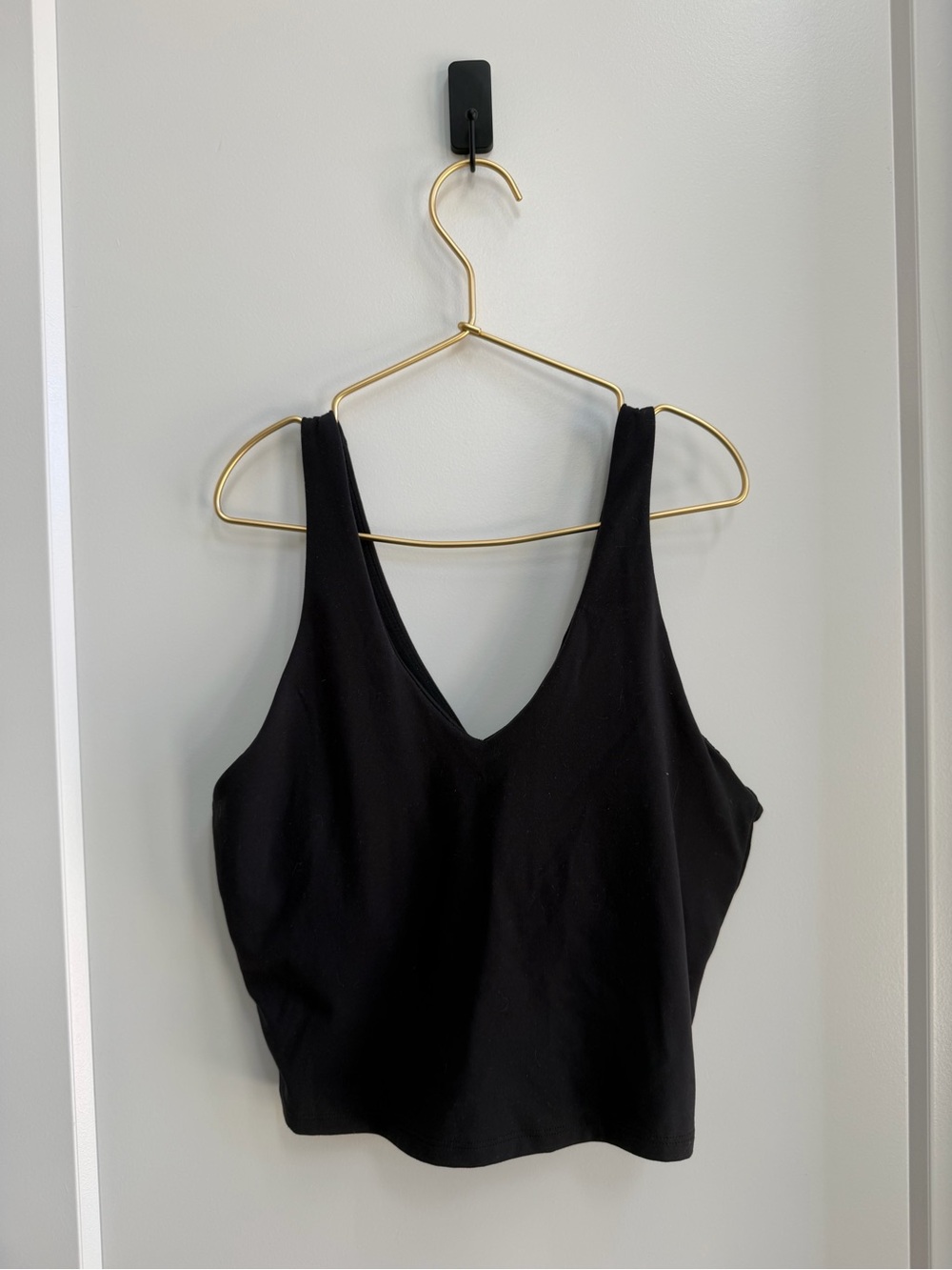 🖤 Sz Small All in Motion Black V-Neck Stretch Tank
